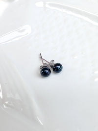 Forever Studs (5-5.5mm)