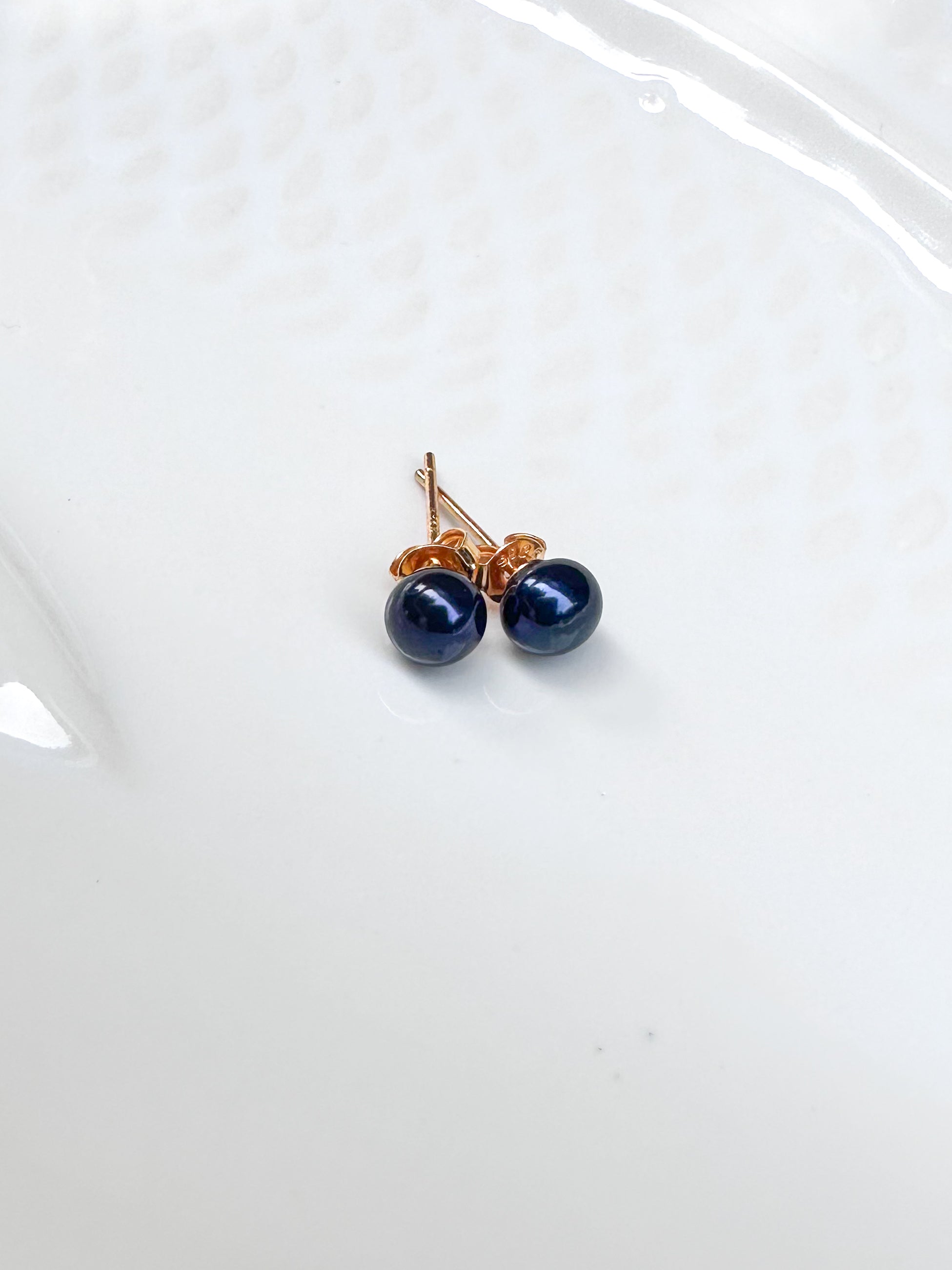 Forever Studs (5-5.5mm)