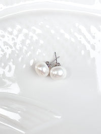 Forever Studs (10-10.5mm)