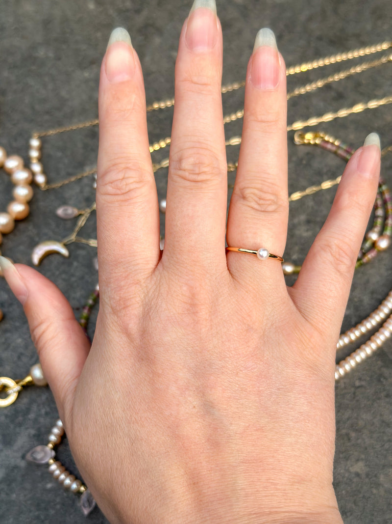 Mini Pearl Ring
