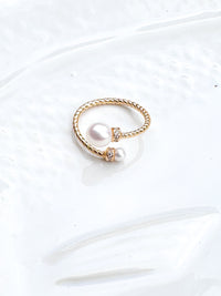 Double Pearl Ring White