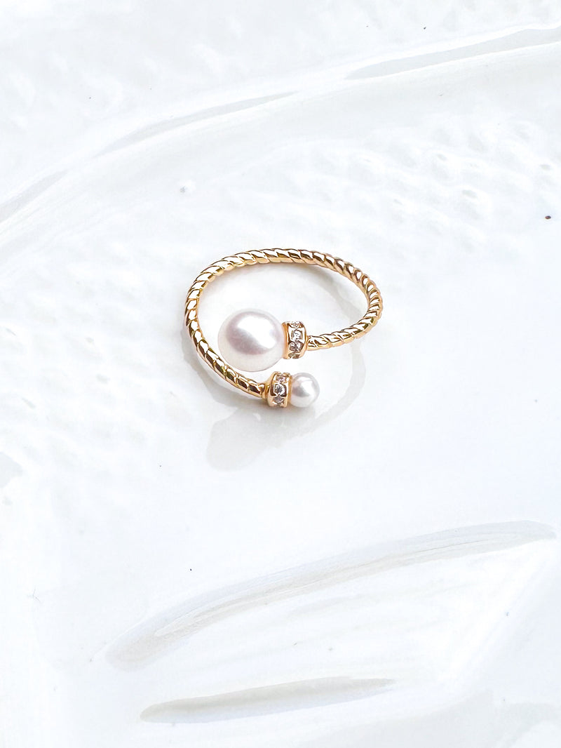 Double Pearl Ring White