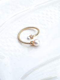 Double Pearl Ring White
