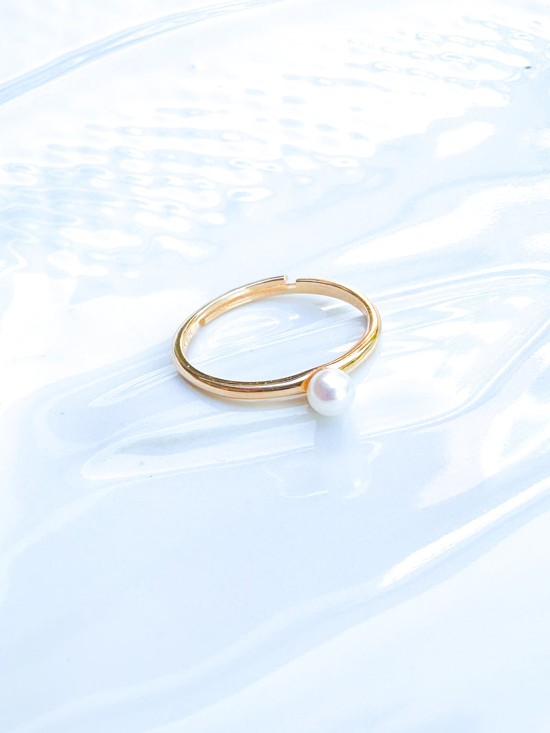 Mini Pearl Ring